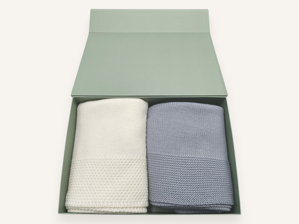 Coffret deux couvertures bébé Choupis en laine mérinos écru et gris-bleu, Made in France