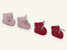 Cadeauset met twee paar babyslofjes in merinowol
