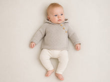 Babyjasje met capuchon Nono – babyuitzet merinowol