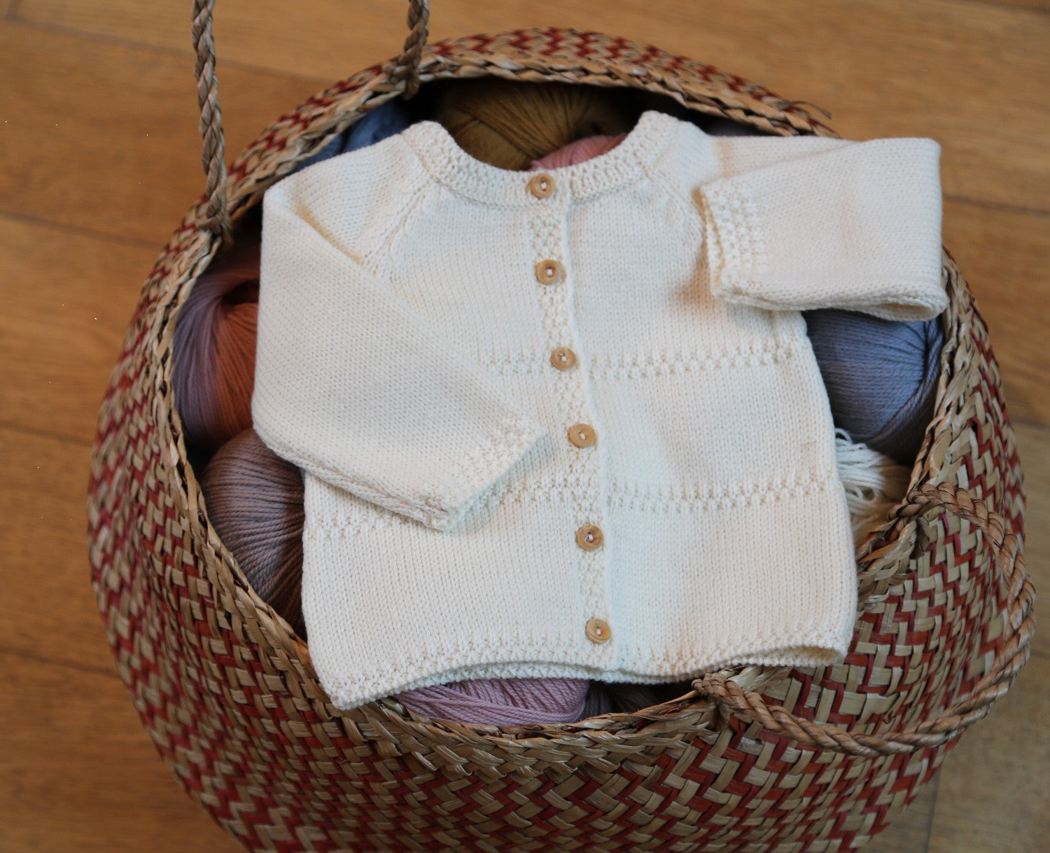 Coffret naissance Petit Coeur écru laine mérinos