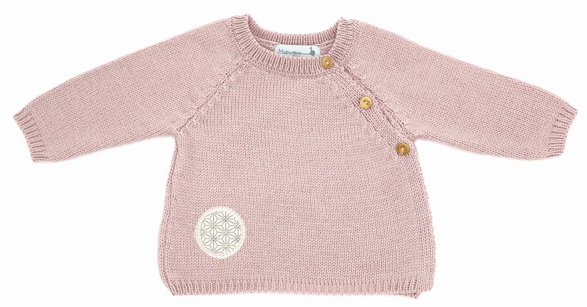 Brassière pour prématuré en laine mérinos rose, tricotée en France