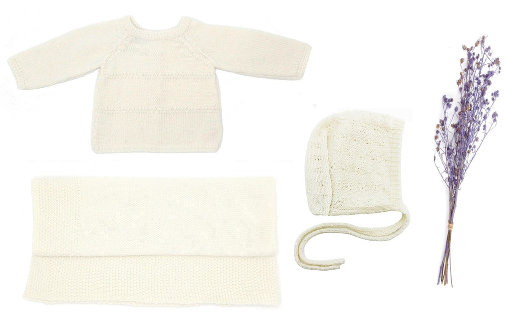 Coffret naissance Petit Coeur écru laine mérinos