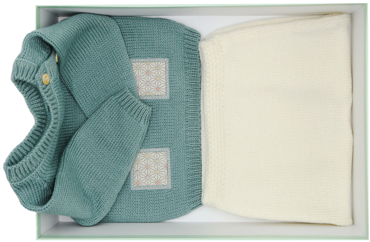Coffret naissance comprenant un pull et  un pantalon en laine mérinos, tricotés en France