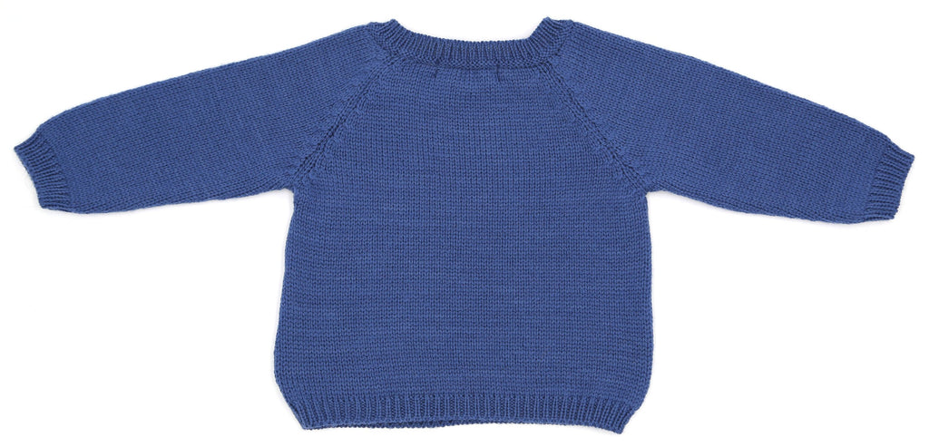 Vue de dos d’un pull bébé en laine mérinos bleu